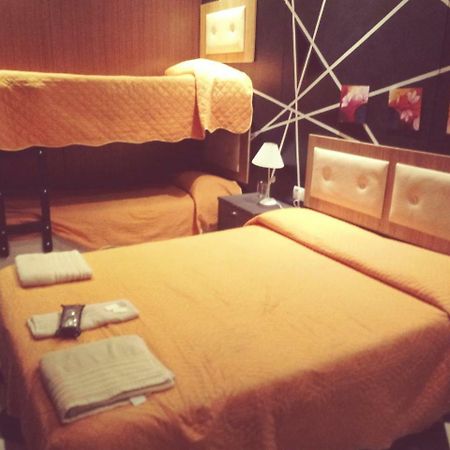 Hotel Laura Córdoba Buitenkant foto